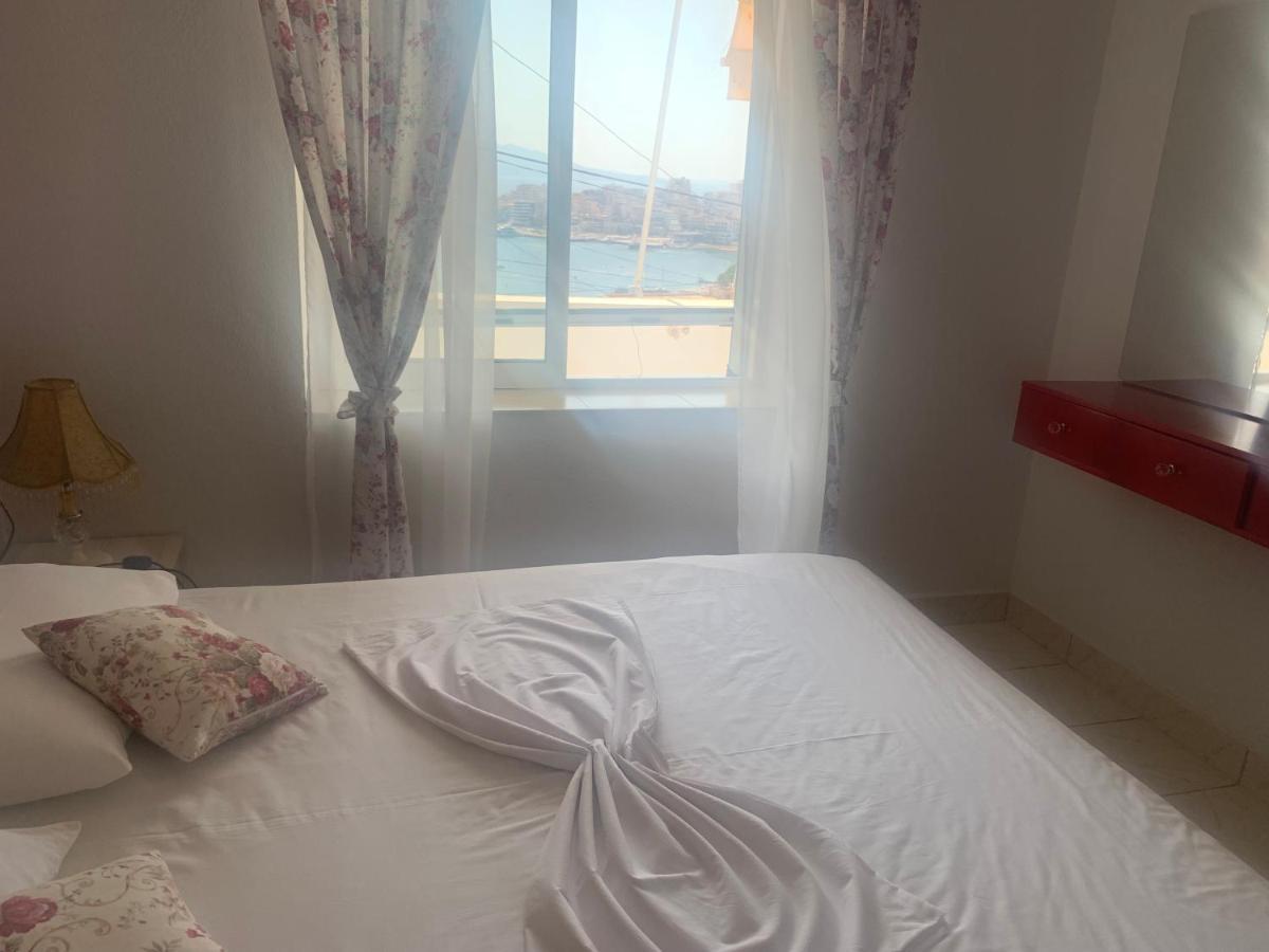 View Apartment Sarande Bagian luar foto